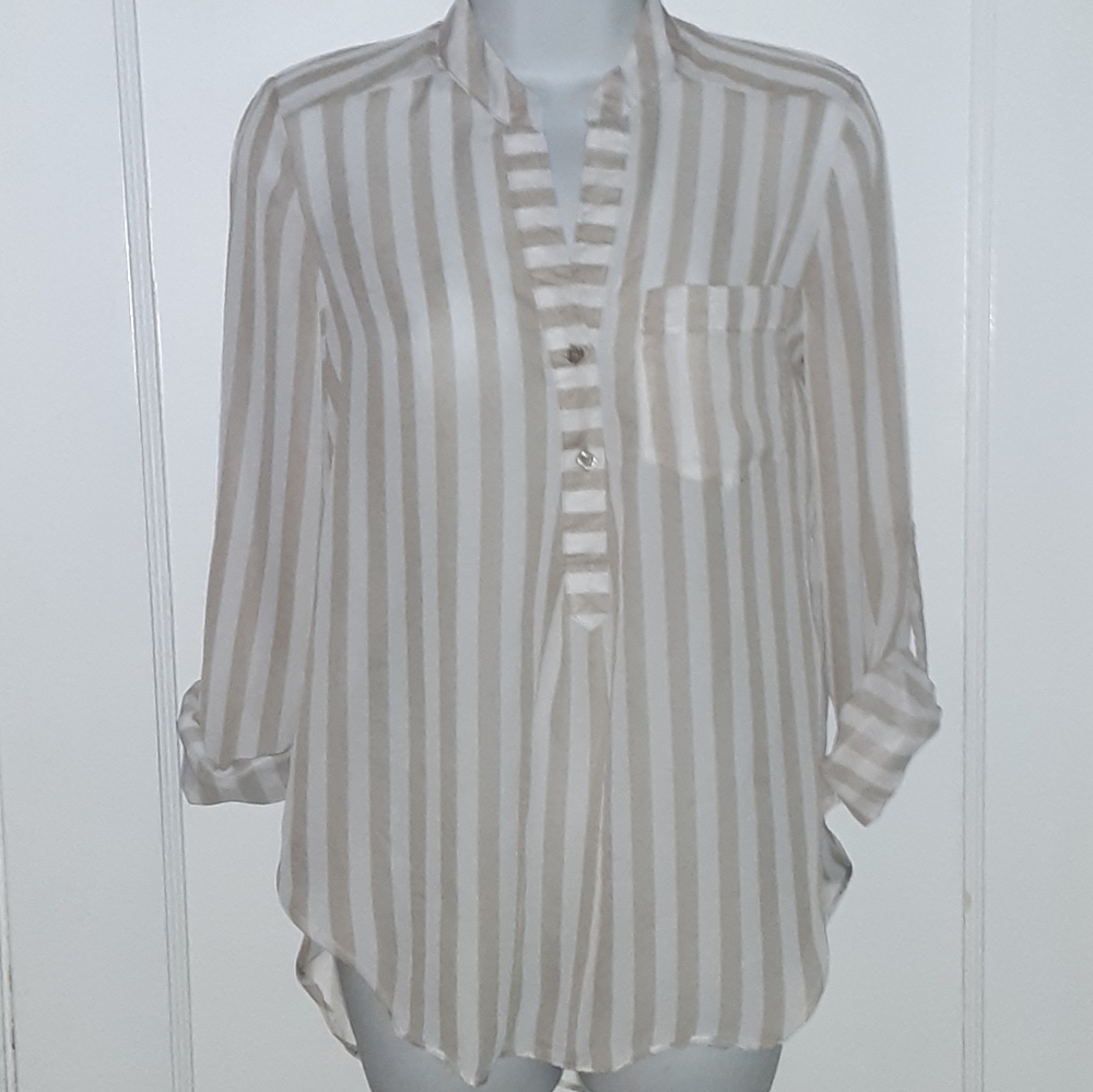 5/$25  Lime Blue blouse